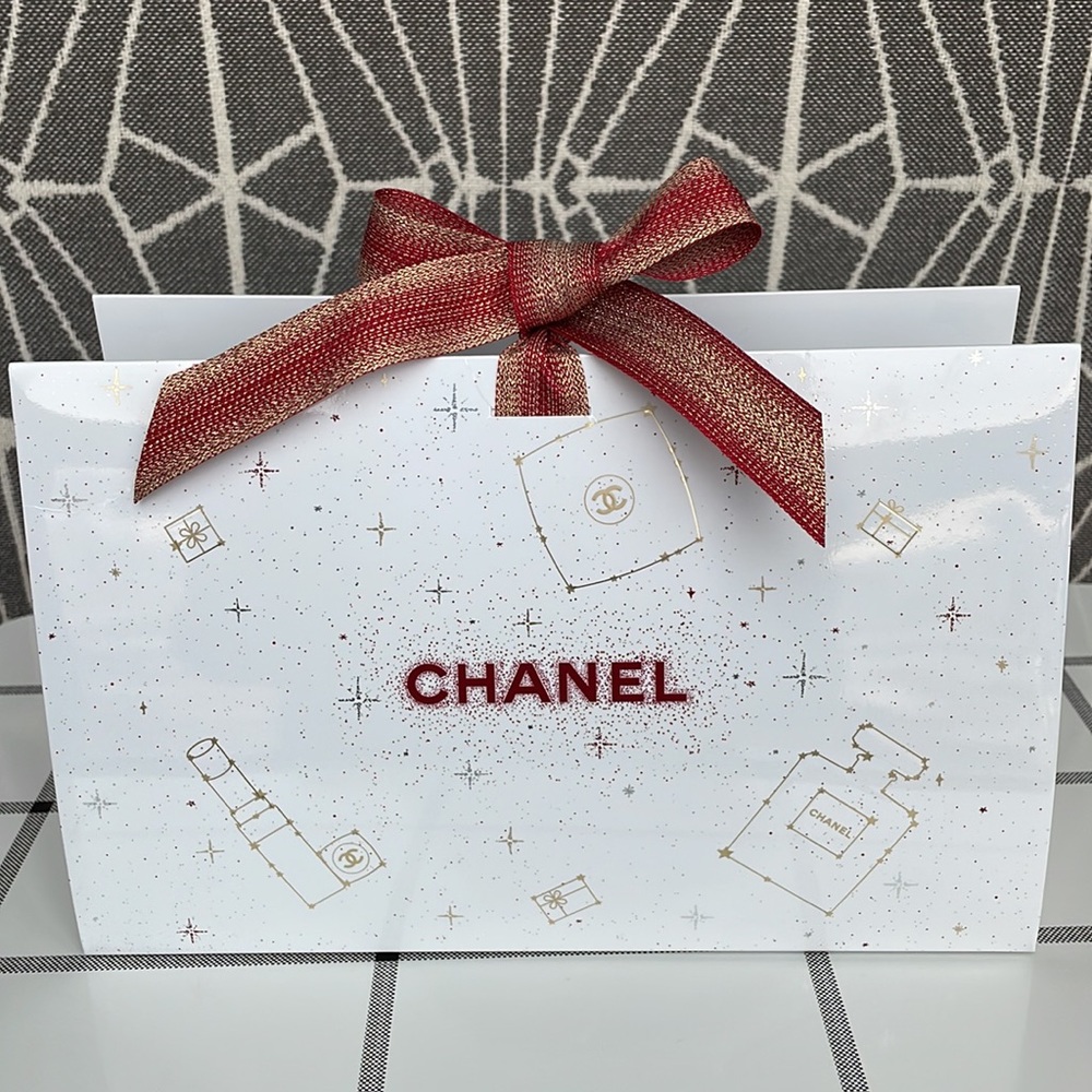 NEW CHANEL Box